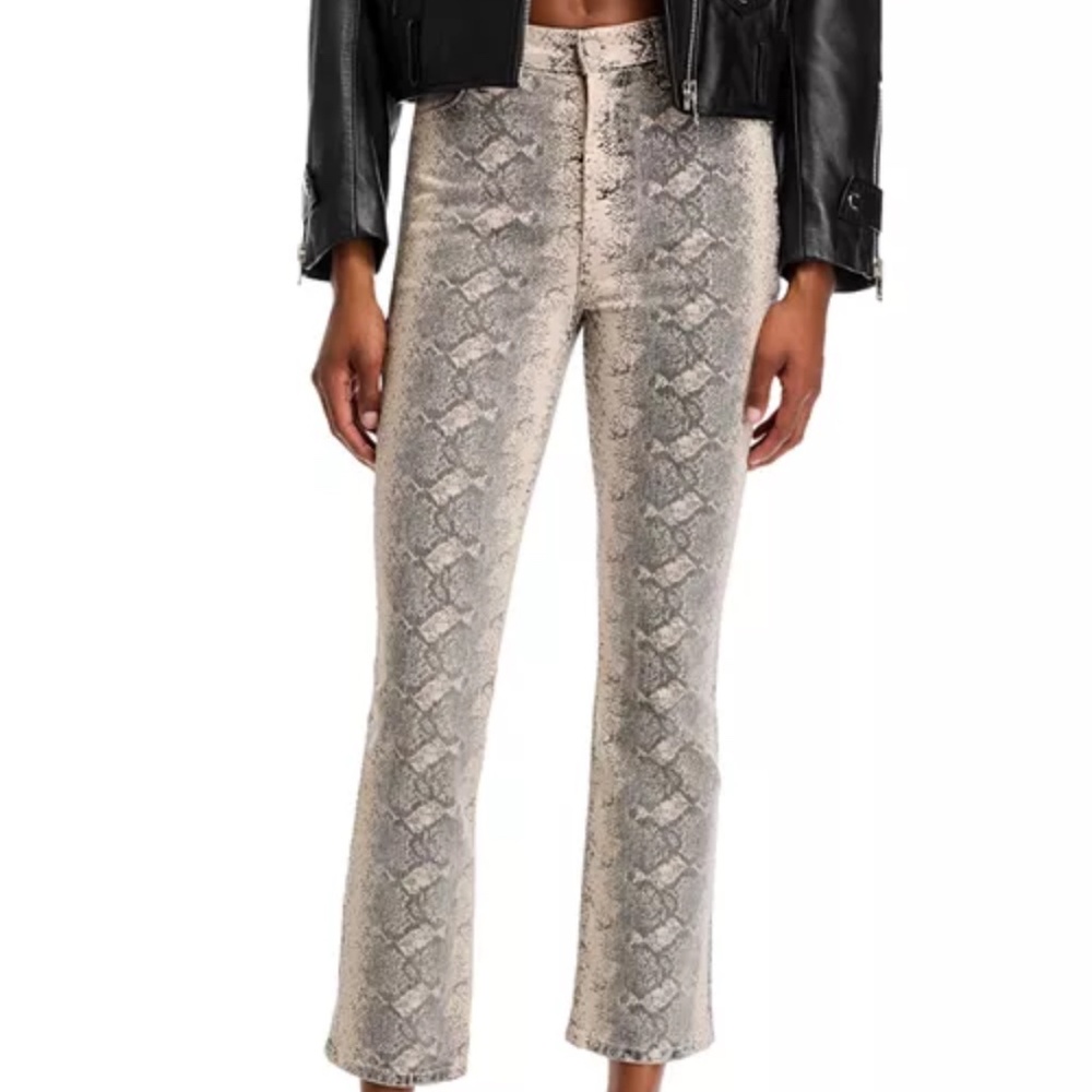 NWT MOTHER The Hustler Flood Jeans in Boa Babe